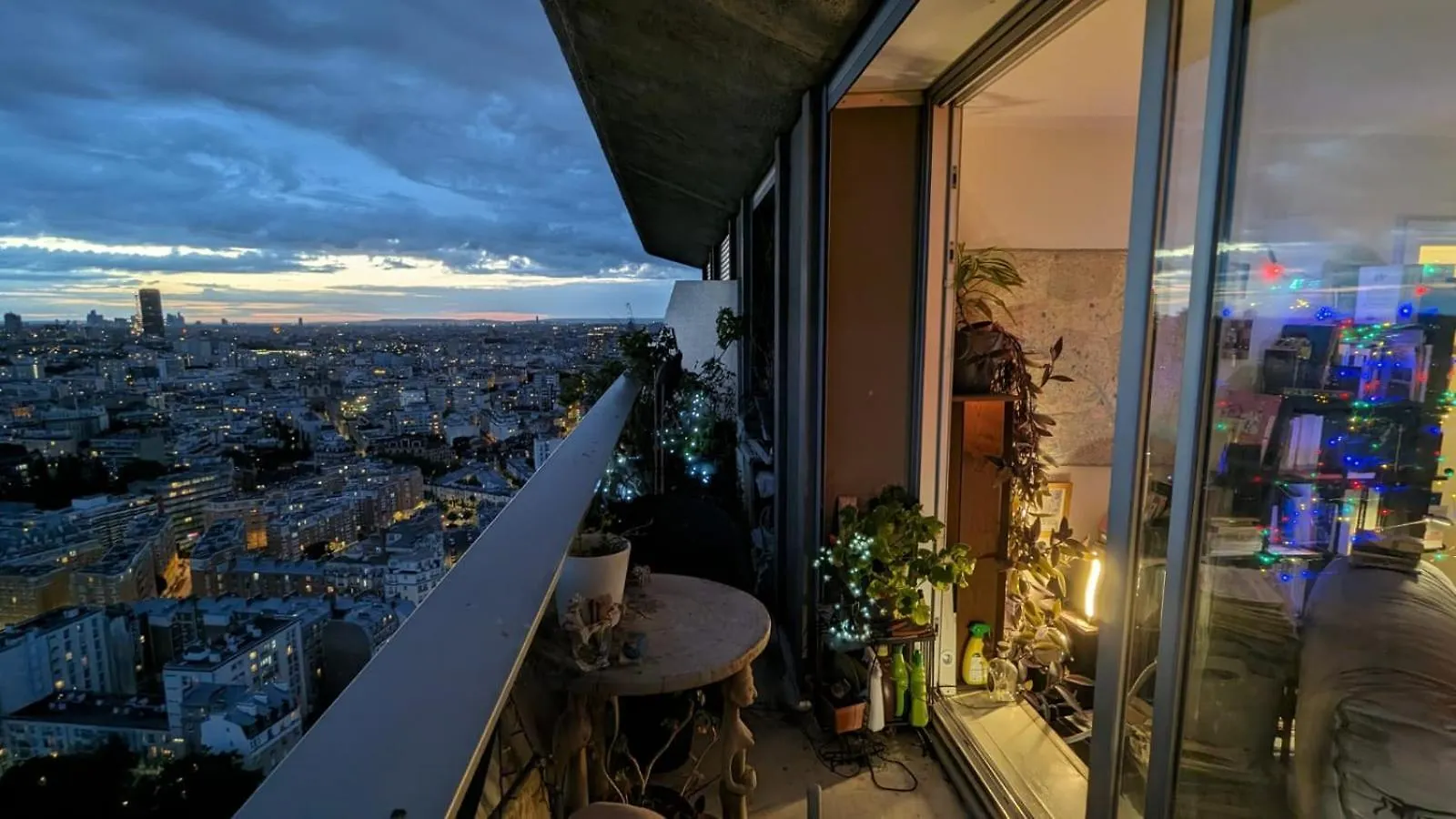 Paris Vu Du 30 Apartment France